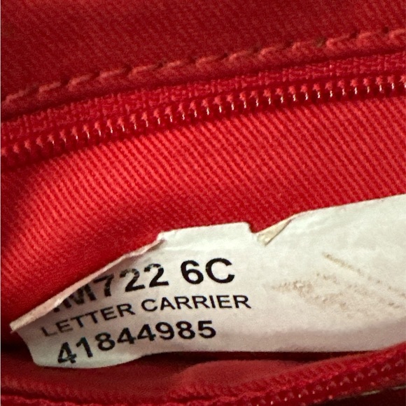 Dooney & Bourke Letter Carrier Crossbody Bag/ Blk & Tan - Picture 7 of 8